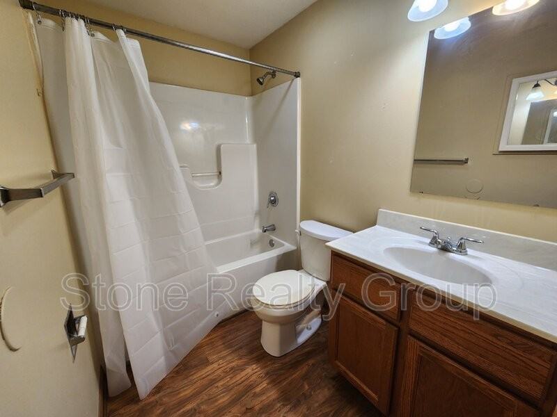 1880 N 6th 1/2 St #4 - Photo 5 of 6