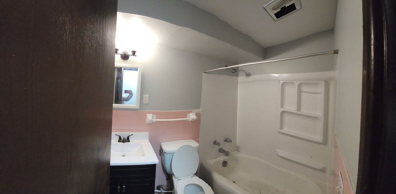 Princeton Place Apts - 1221 - Photo 5 of 12