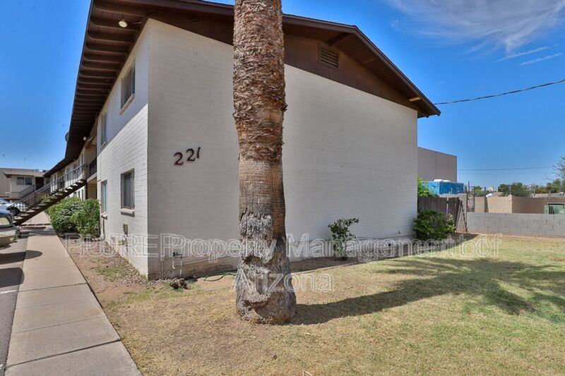 221 E 2nd Ave #11 - Photo 2 of 12