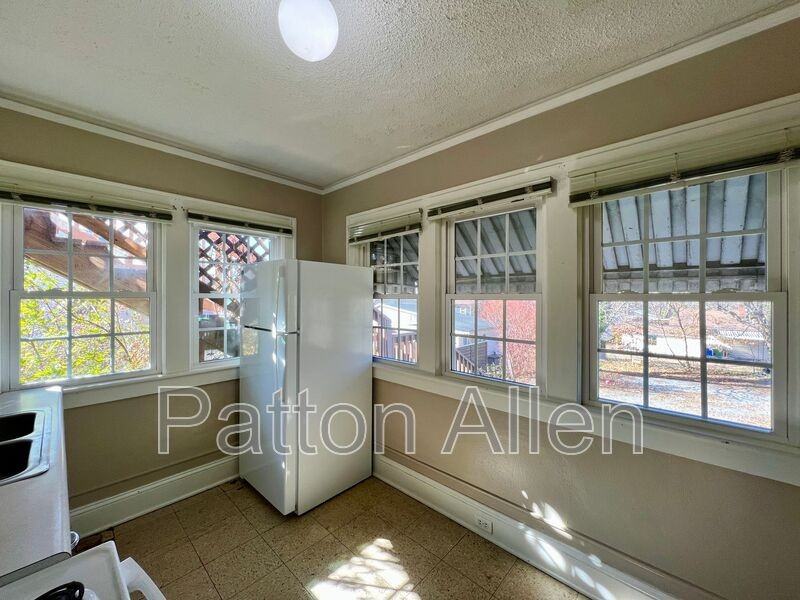 89 Vermont Ave #2 - Photo 4 of 13