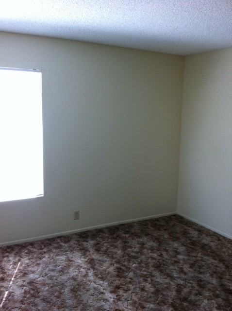 14848 Sequoia St #14 - Photo 4 of 6