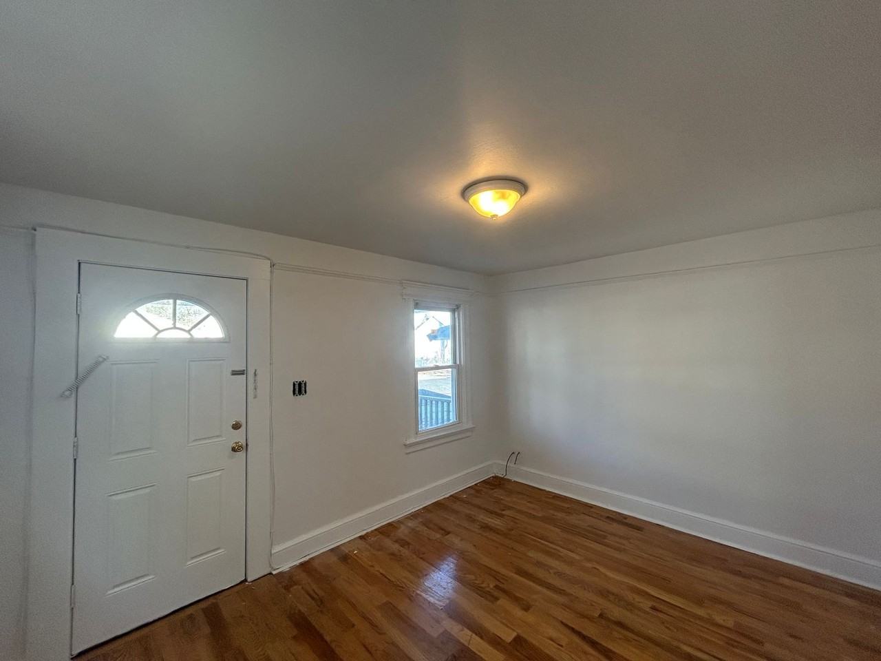 646 Church St - Photo 2 of 8