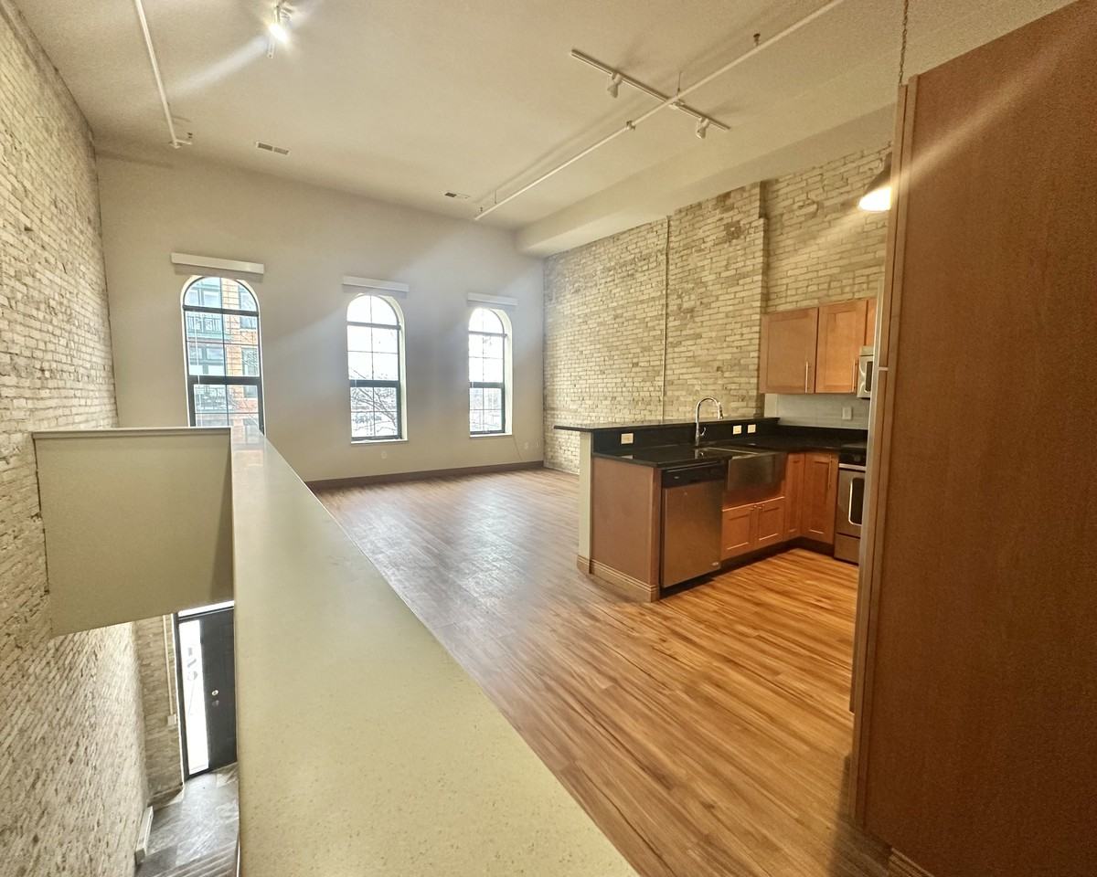 186 South 2nd Street #186 - Photo 2 of 23