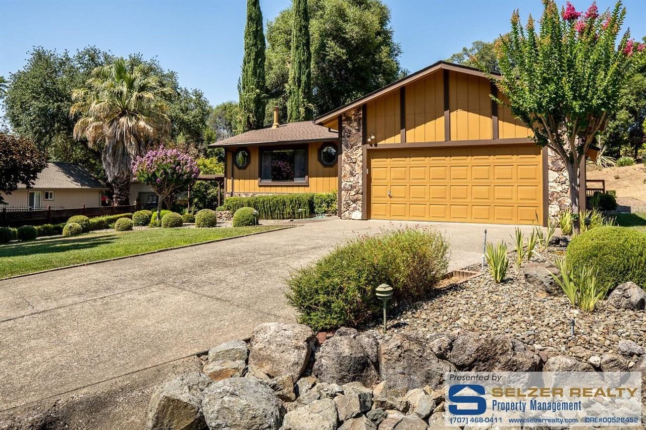 1320 Sequoia Plz - Photo 2 of 11