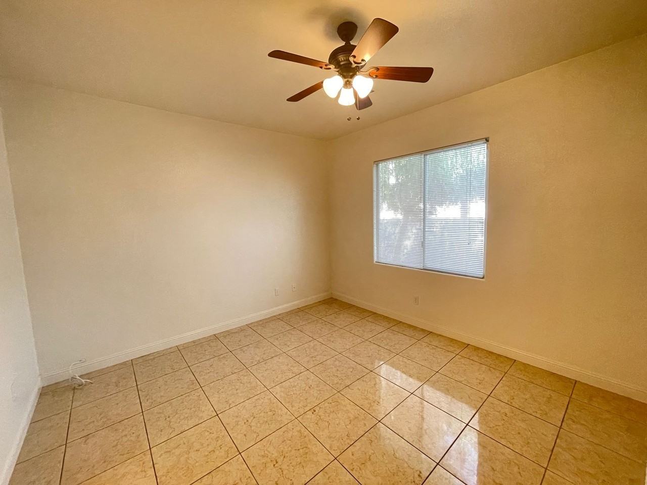 7908 Horn Beam Ct - Photo 4 of 9