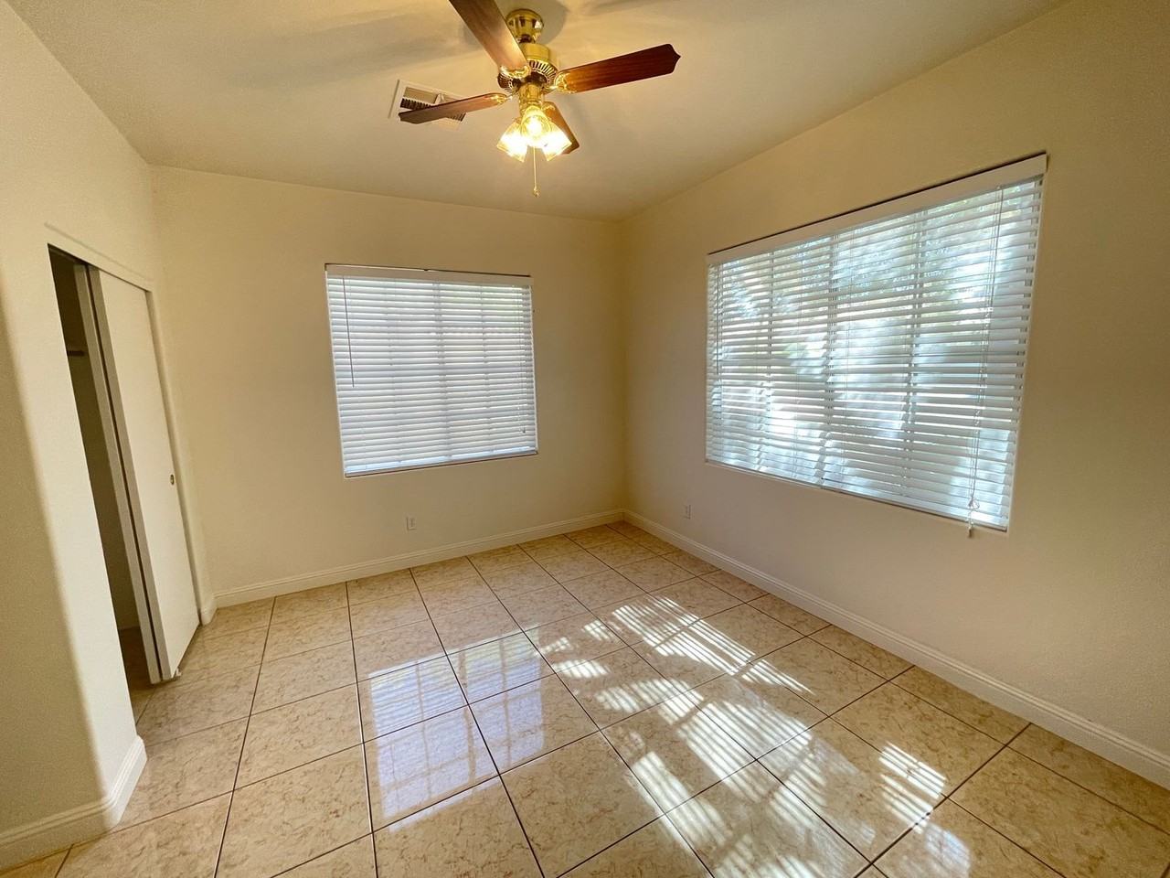 7908 Horn Beam Ct - Photo 6 of 9