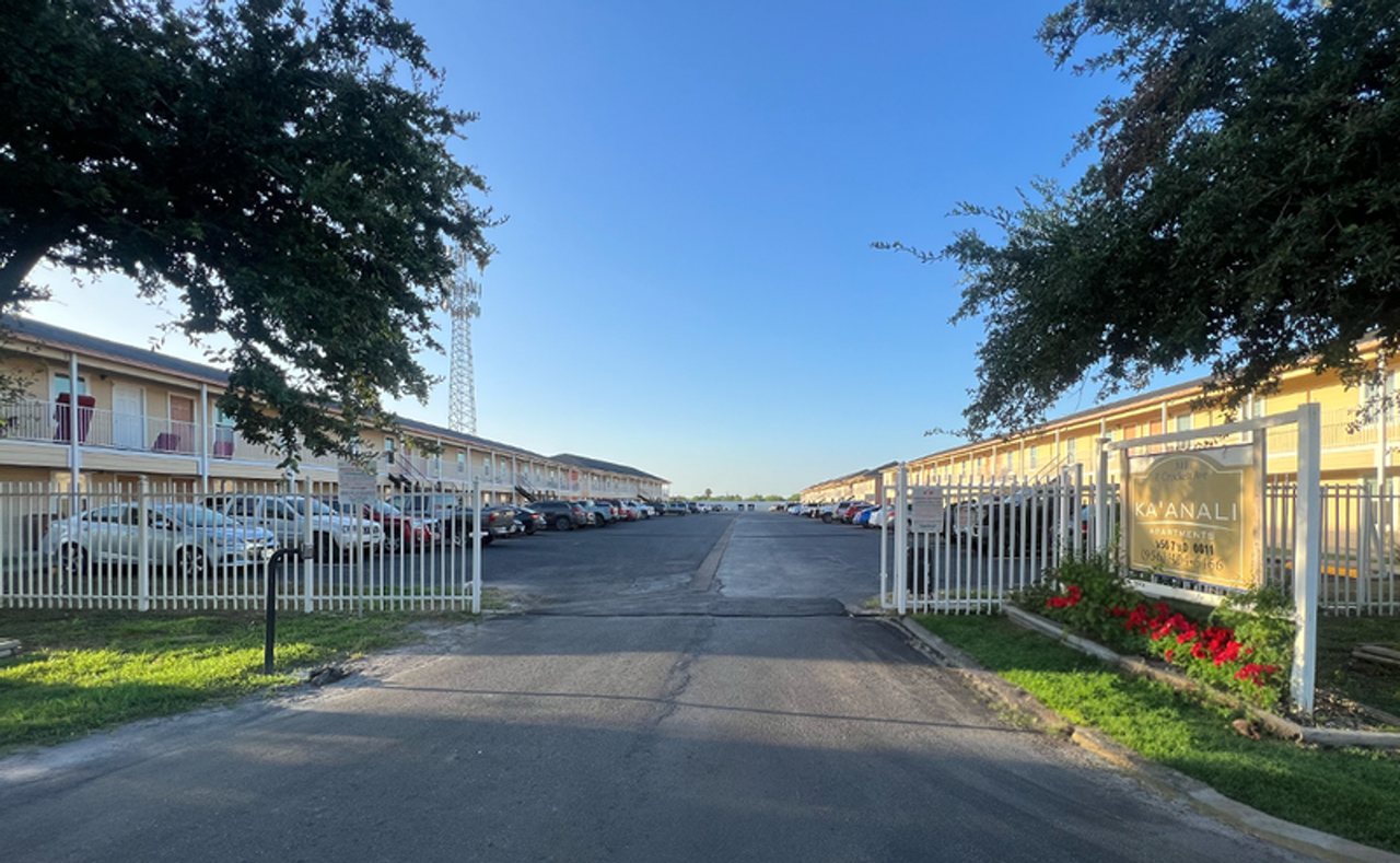 Ka'Anali Apartments - Photo 4 of 11