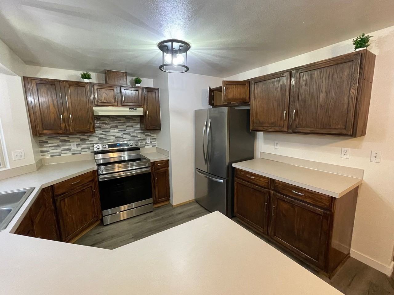 1938 Donna Dr - Photo 5 of 13