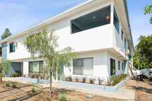 FREE RENT!!* Beautiful & Spacious Unit For Rent - Photo 1 of 1