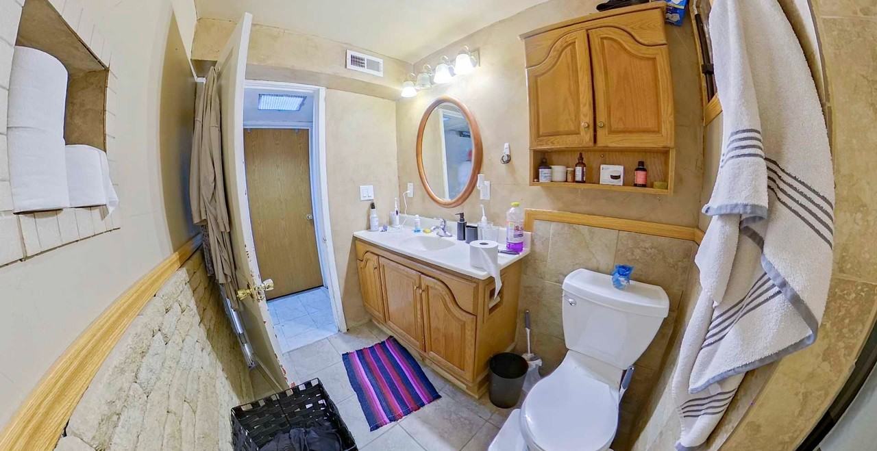 630 Bertrand St - Photo 7 of 10