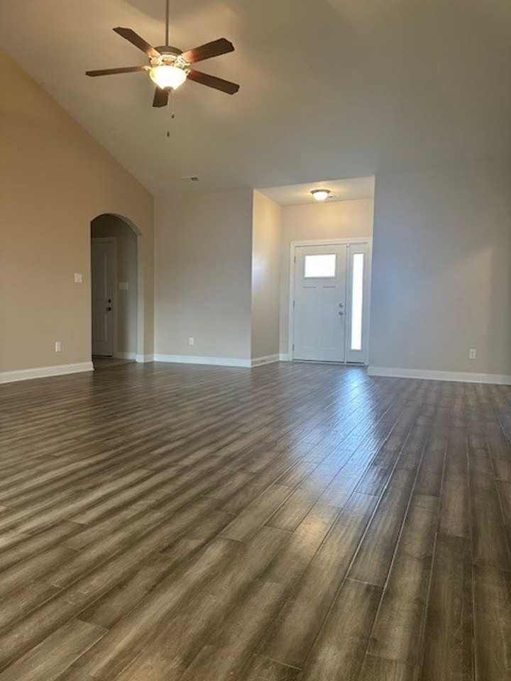 104 Tiburon Ct - Photo 2 of 23