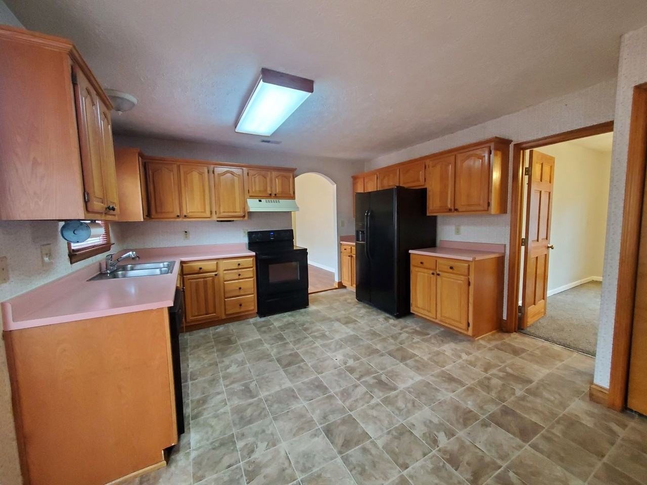 866 Melody Ln - Photo 4 of 28