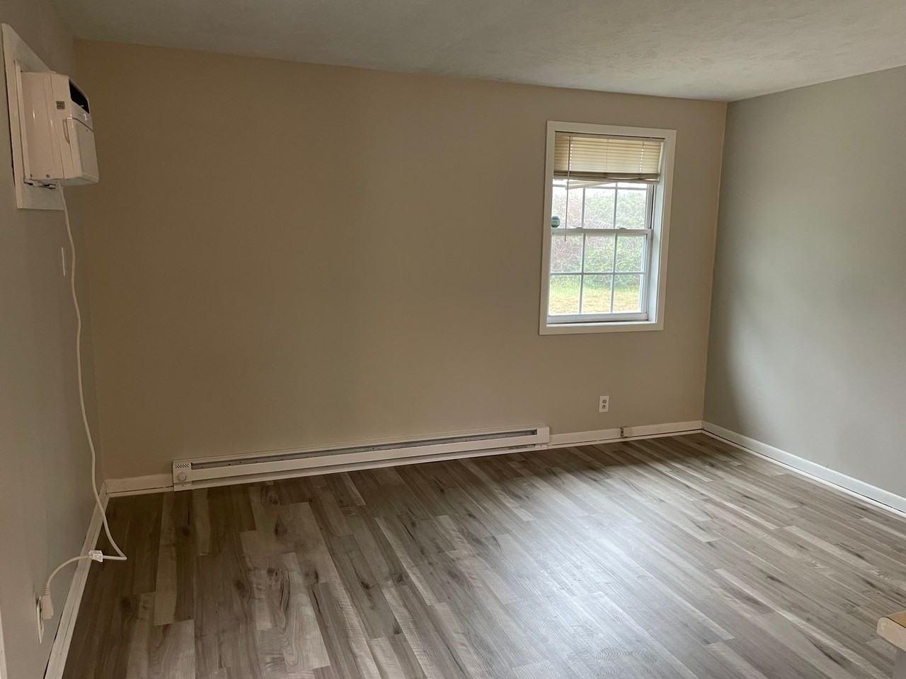 3428 W Hamilton Ave - Photo 6 of 9