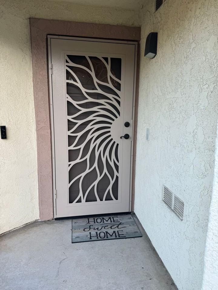 197 La Veta Dr - Photo 3 of 14