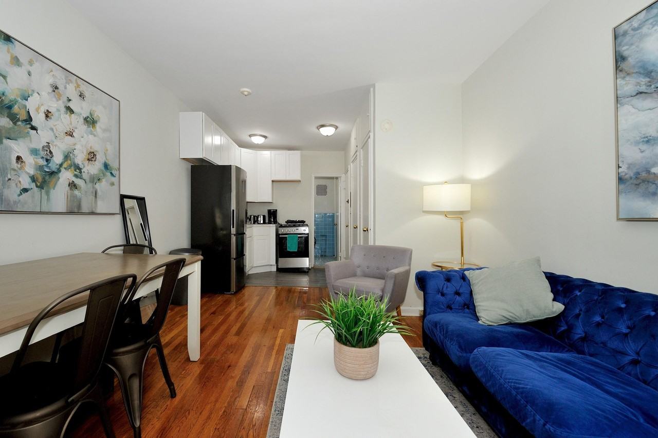 988 Madison Ave #1039020P - Photo 2 of 9