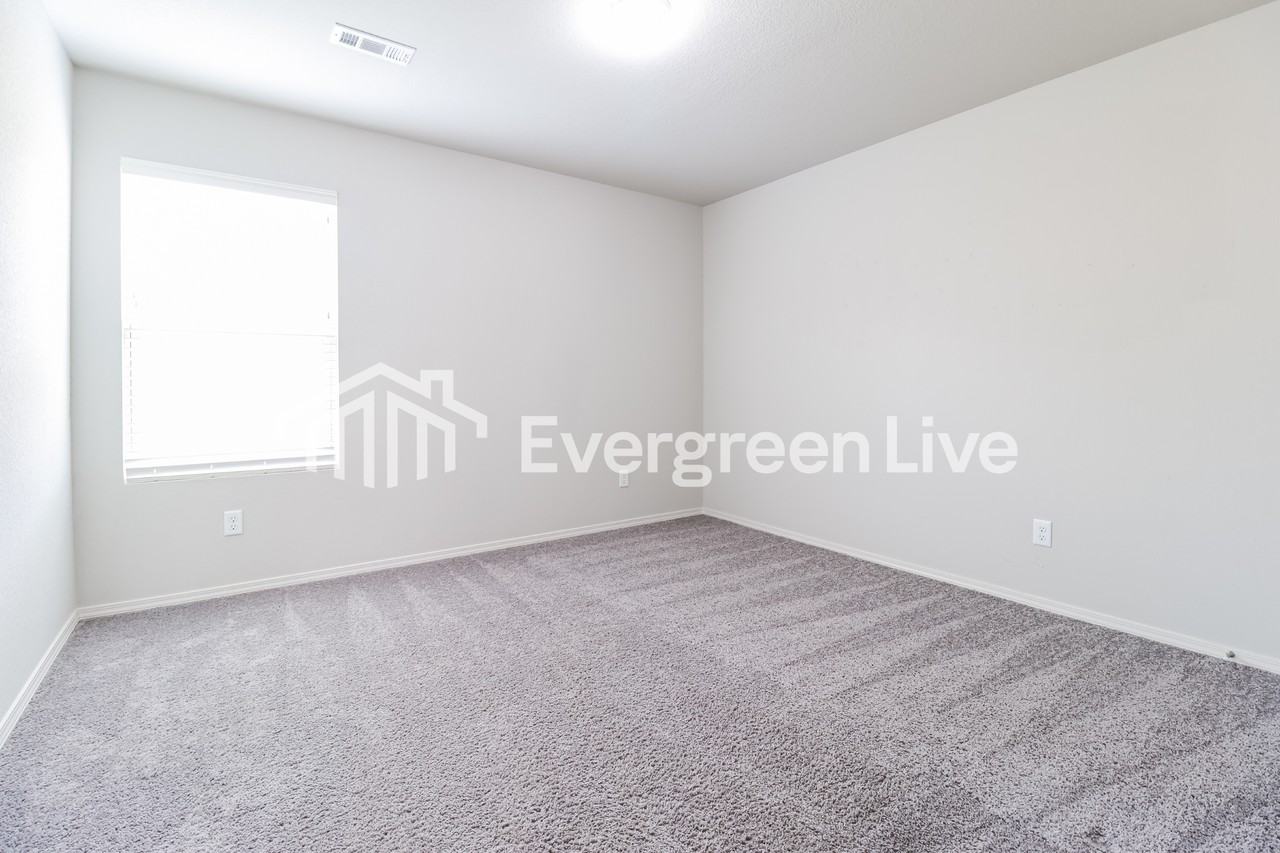 17 Dobbin Dr - Photo 7 of 15