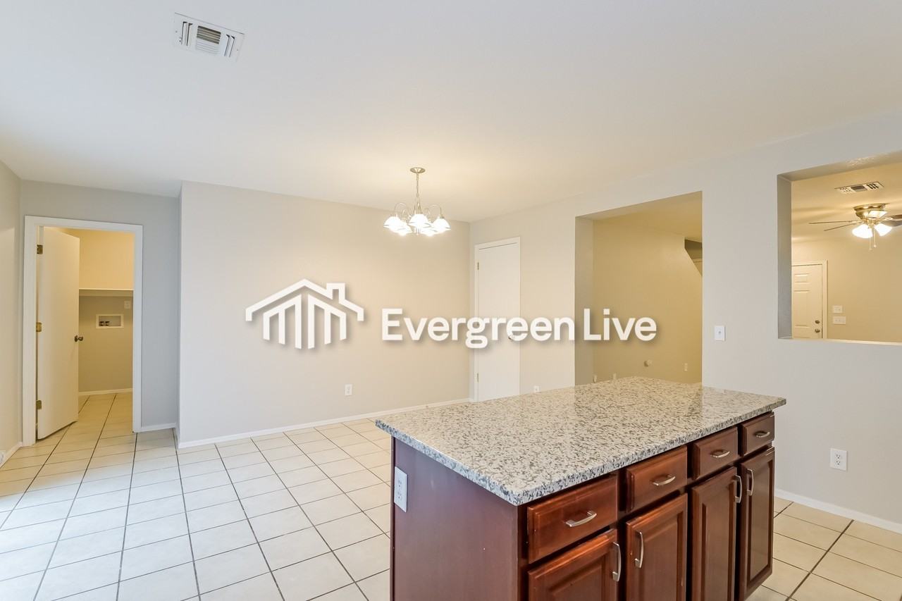 1581 E Balaton Pl - Photo 5 of 20