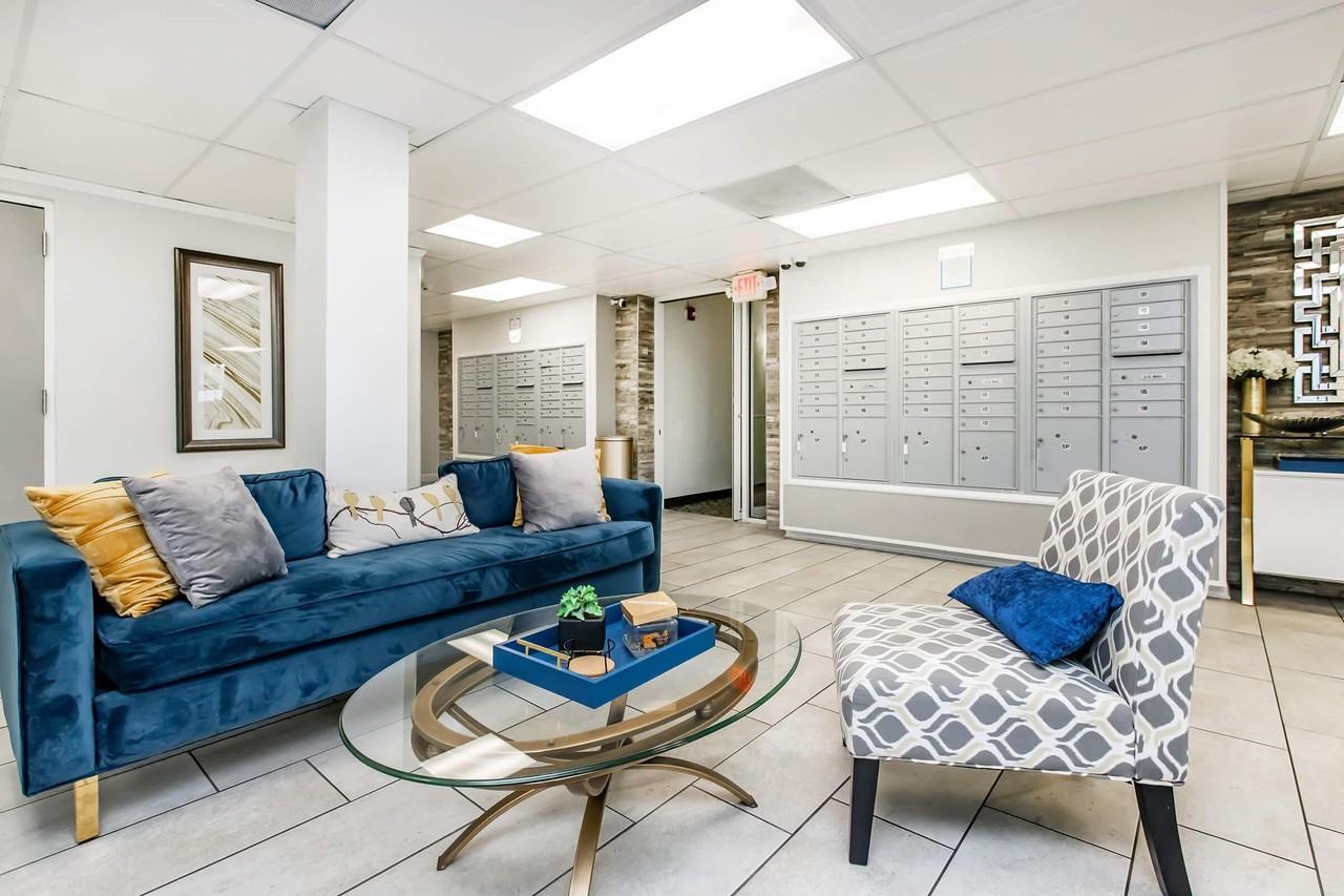 2500 Boca on Federal - Photo 2 of 50