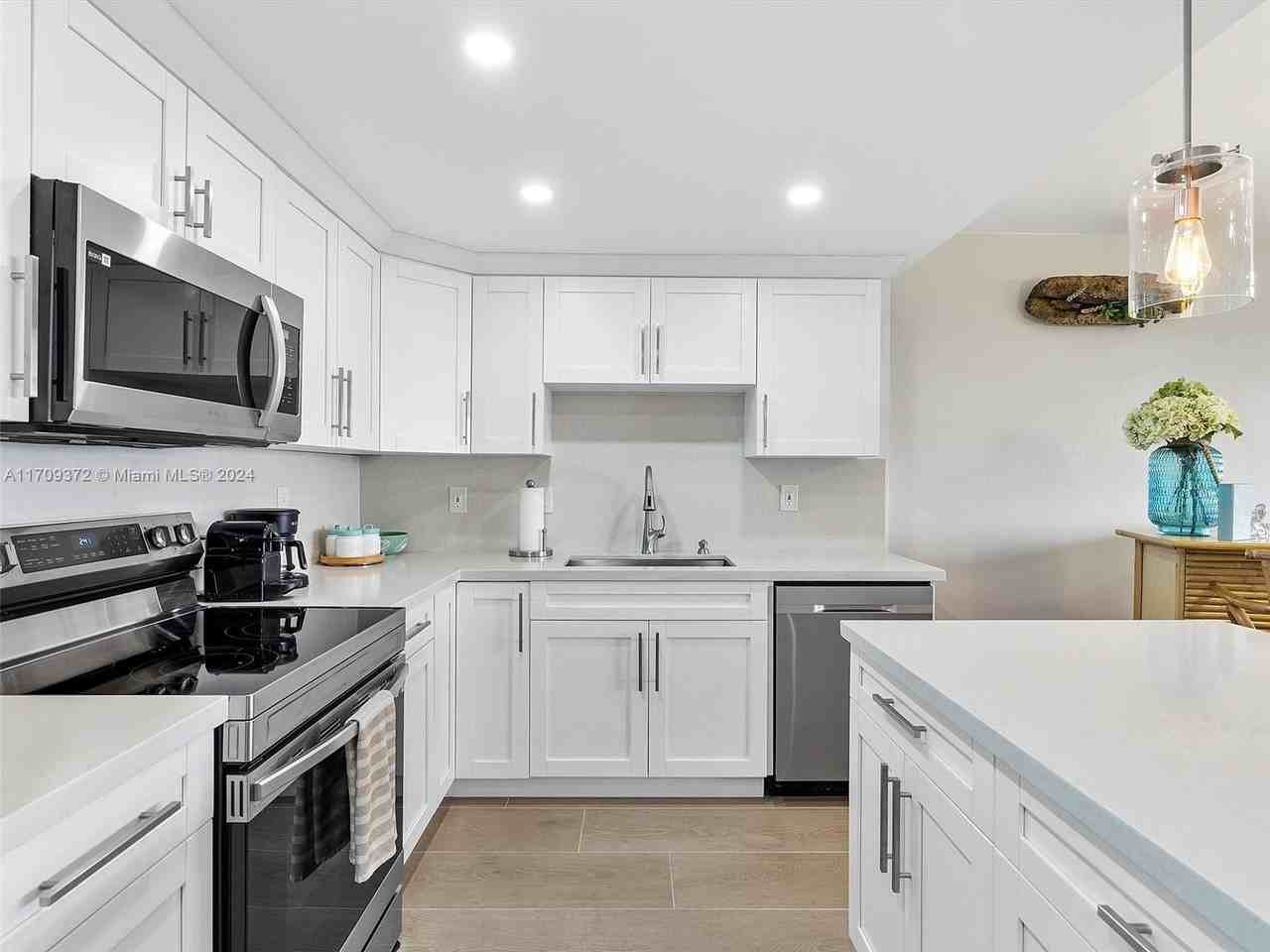 3111 North Ocean Drive #1111 - Photo 3 of 18