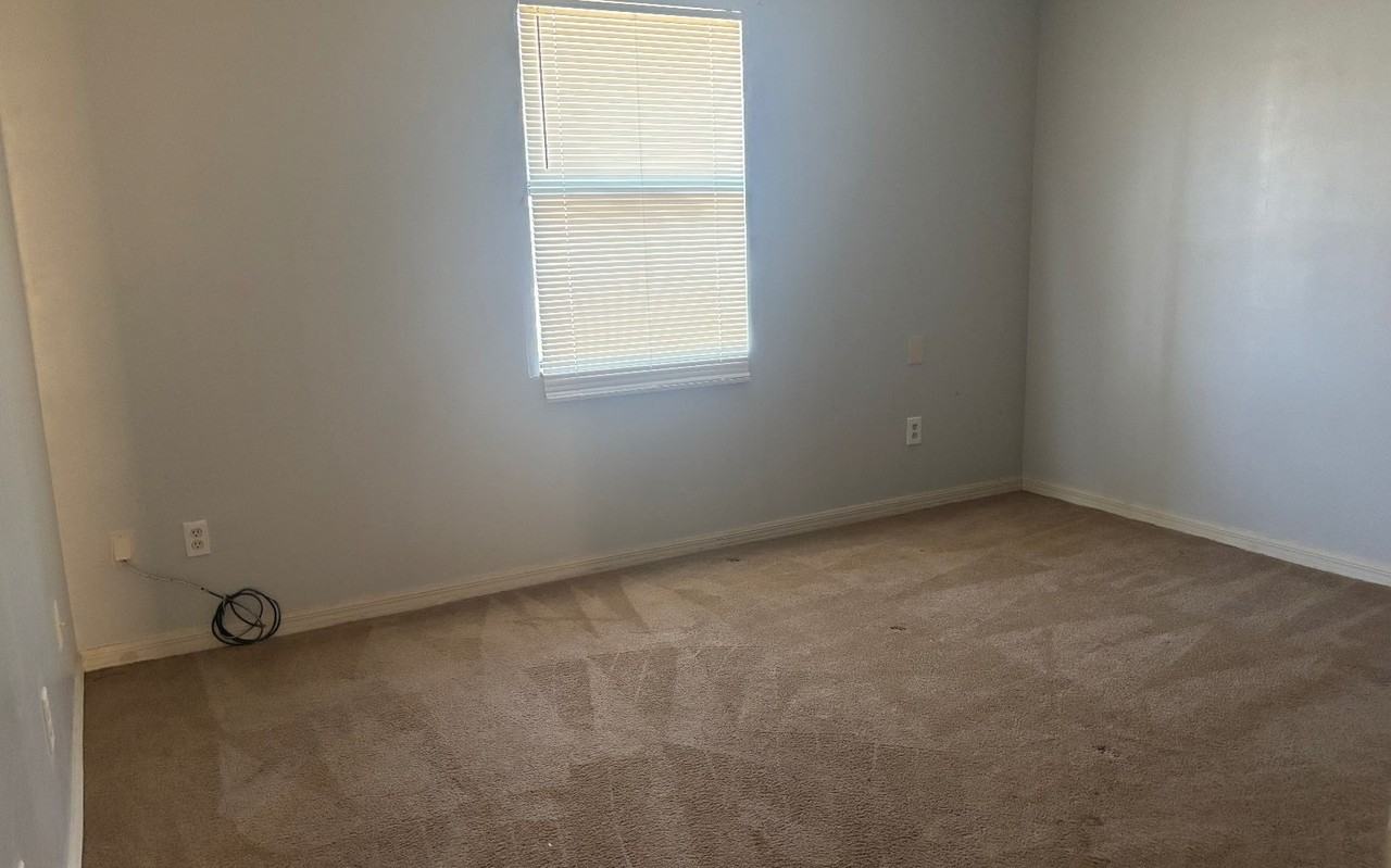 3782 Nw Archer St Apt 102 - Photo 5 of 9