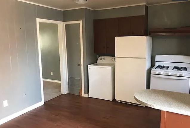 504 Boyett St #B - Photo 3 of 3