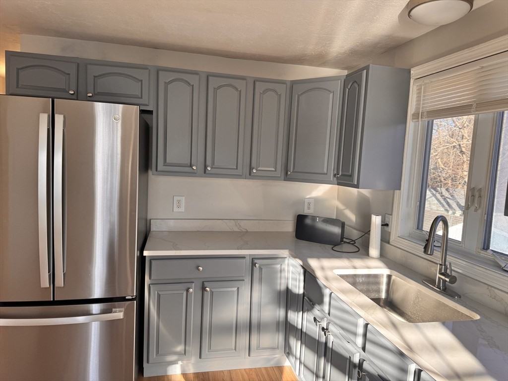 1392 Old Pleasant St #2 - Photo 3 of 22