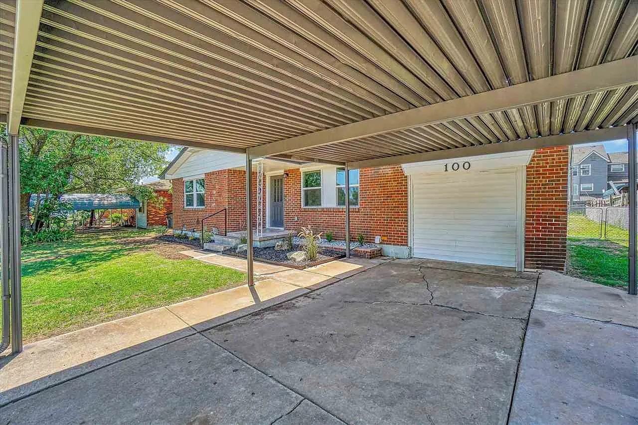 100 Sw 45th St #NA - Photo 7 of 25