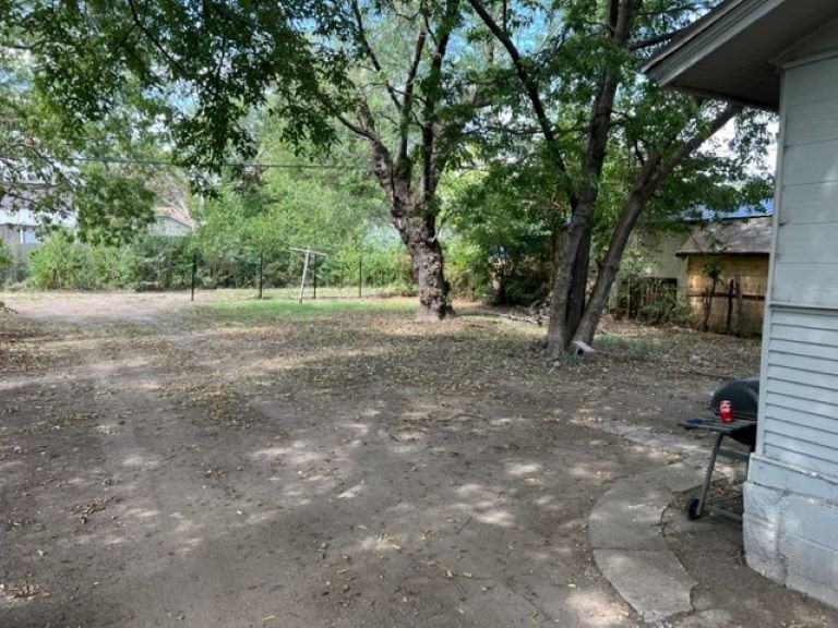 1421 S Main St #NA - Photo 3 of 8