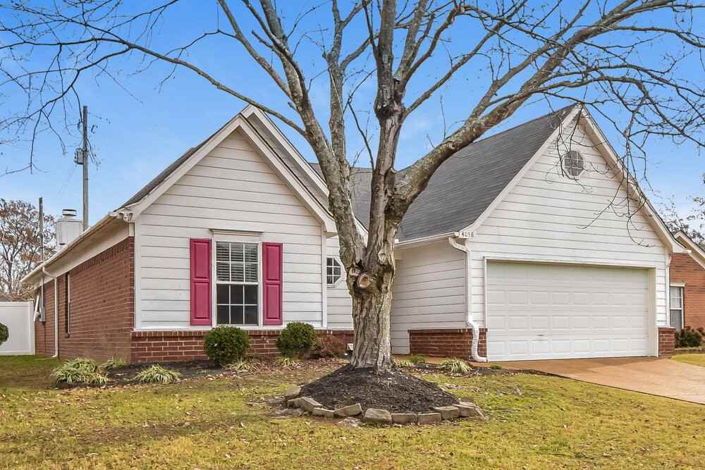 4058 Angelace Dr N - Photo 3 of 15