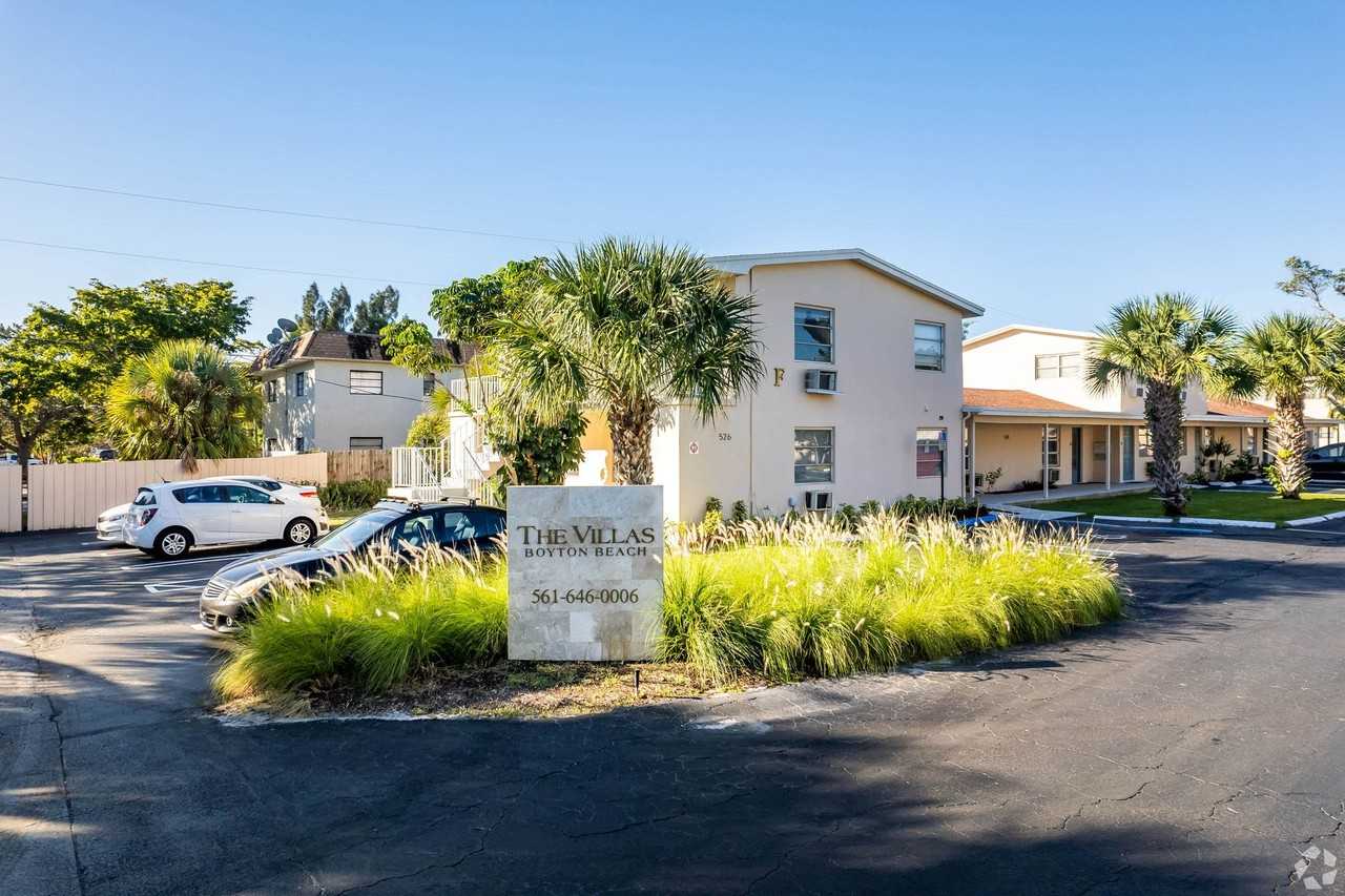 Villas of Boynton Beach - Photo 4 of 7