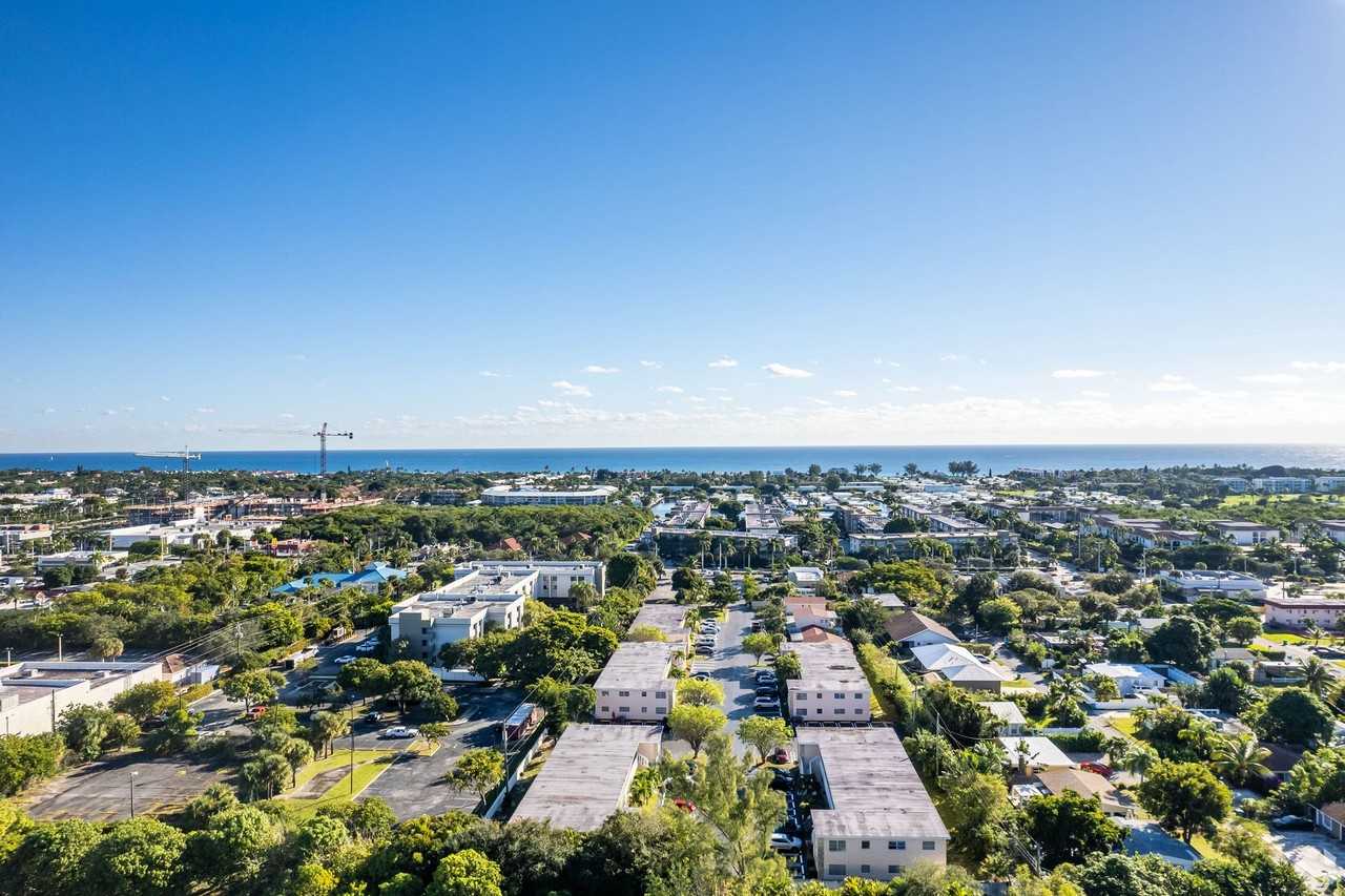 Villas of Boynton Beach - Photo 7 of 7