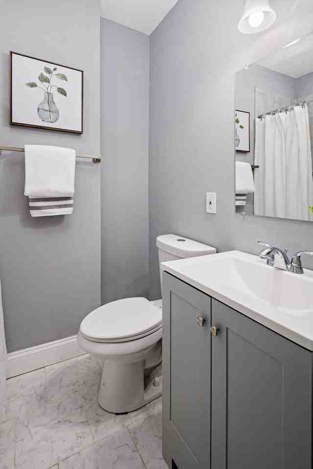 1609 Spruce St - Photo 3 of 3