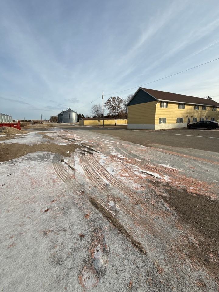 MP -Center Ave Apartments - Photo 4 of 24