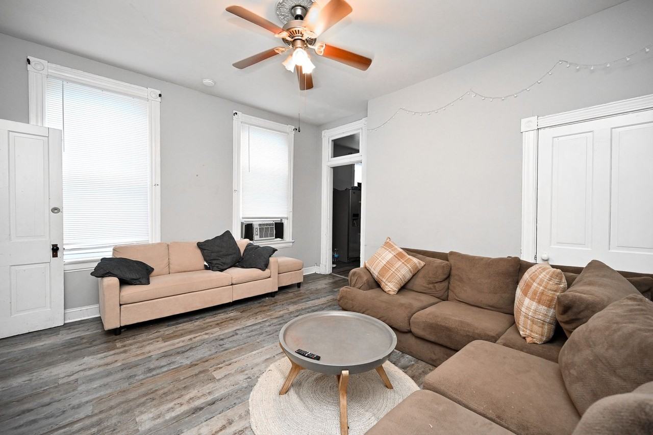 233 Atkinson St - Photo 3 of 21