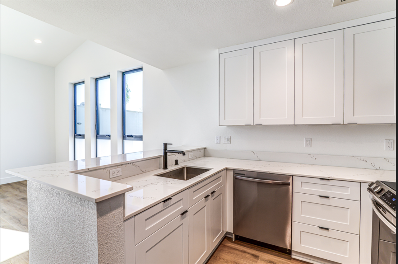 7606 Girard Avenue - Photo 2 of 9