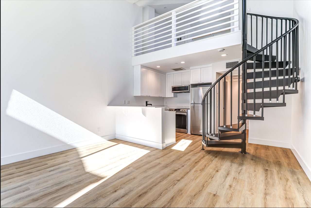 7606 Girard Avenue - Photo 4 of 9