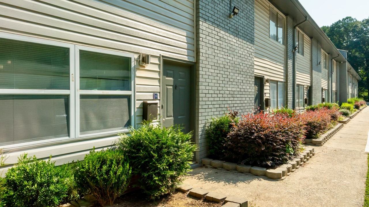 Crystal Townhomes - Photo 2 of 19