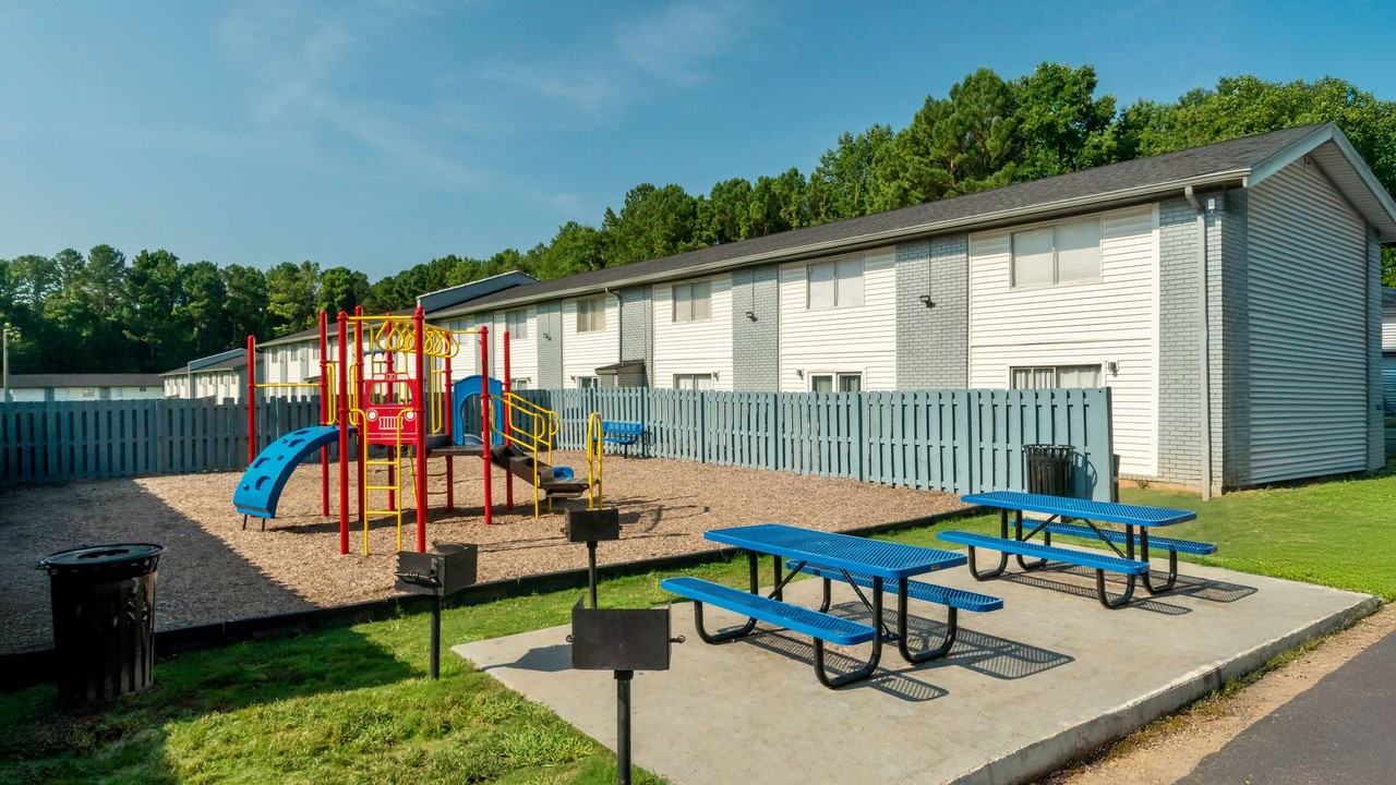 Crystal Townhomes - Photo 4 of 19