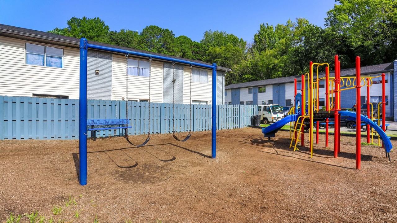 Crystal Townhomes - Photo 5 of 19