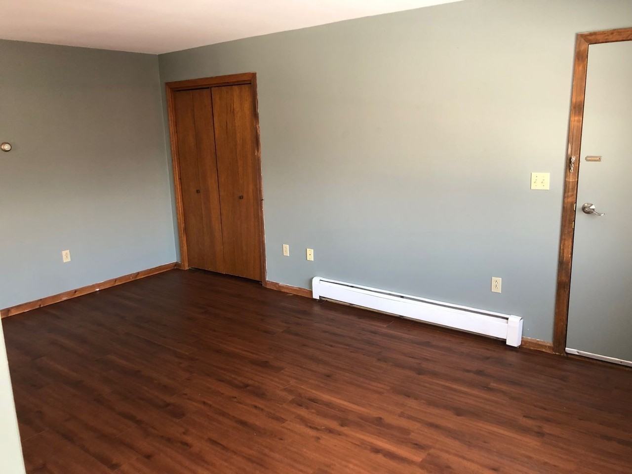 8 Willow St - Photo 2 of 7