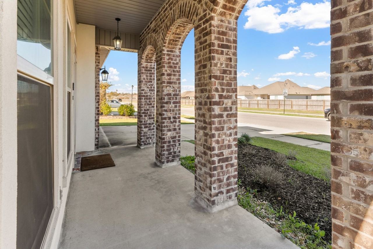 8350 Rocky Trail Ave - Photo 3 of 3
