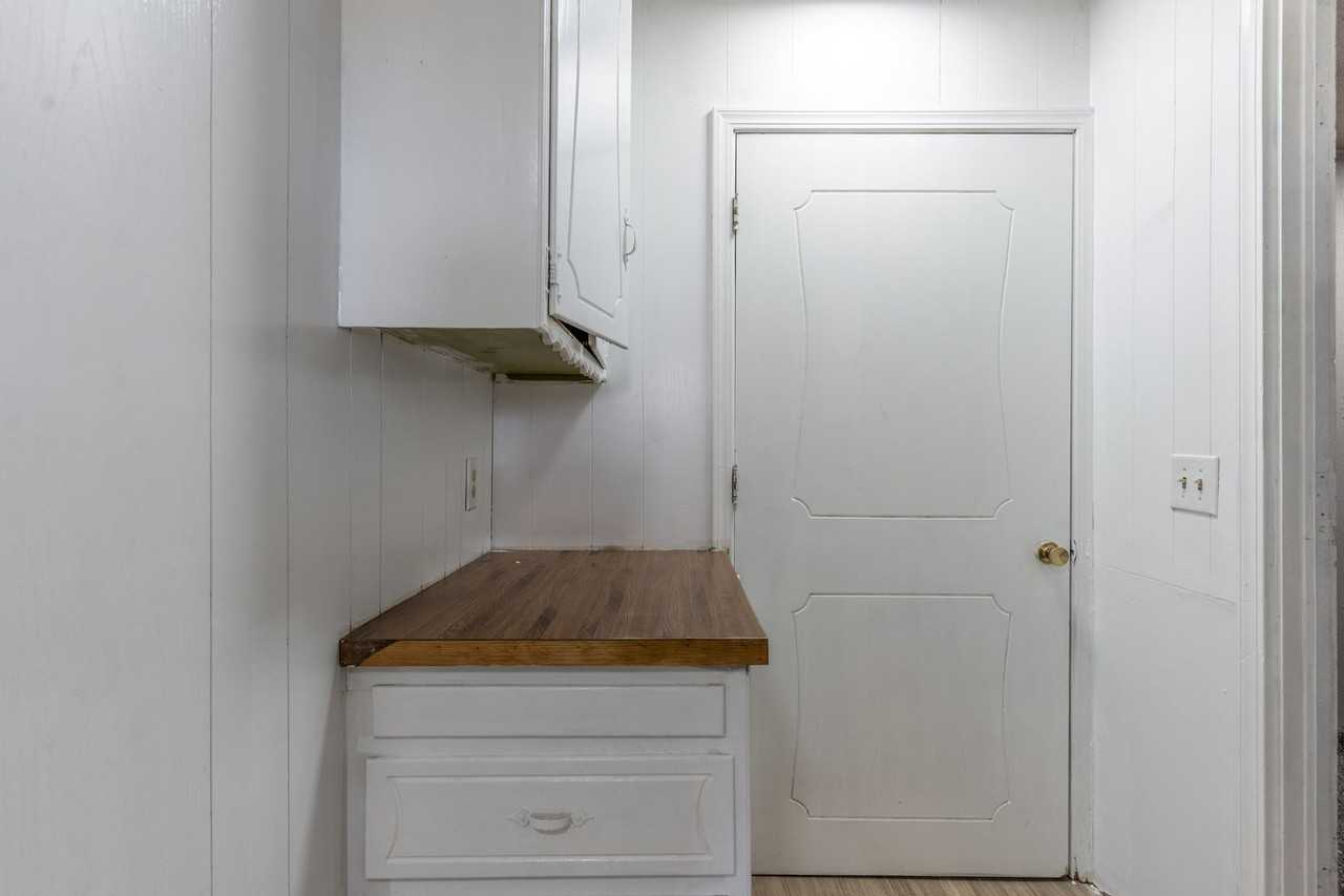 1421 Shalimar Dr - Photo 7 of 20