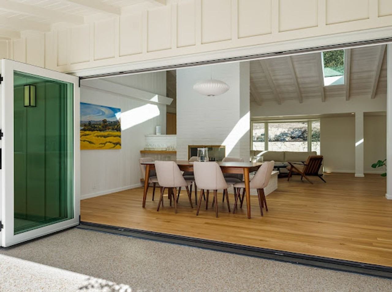 1057 Monte Dr - Photo 5 of 19