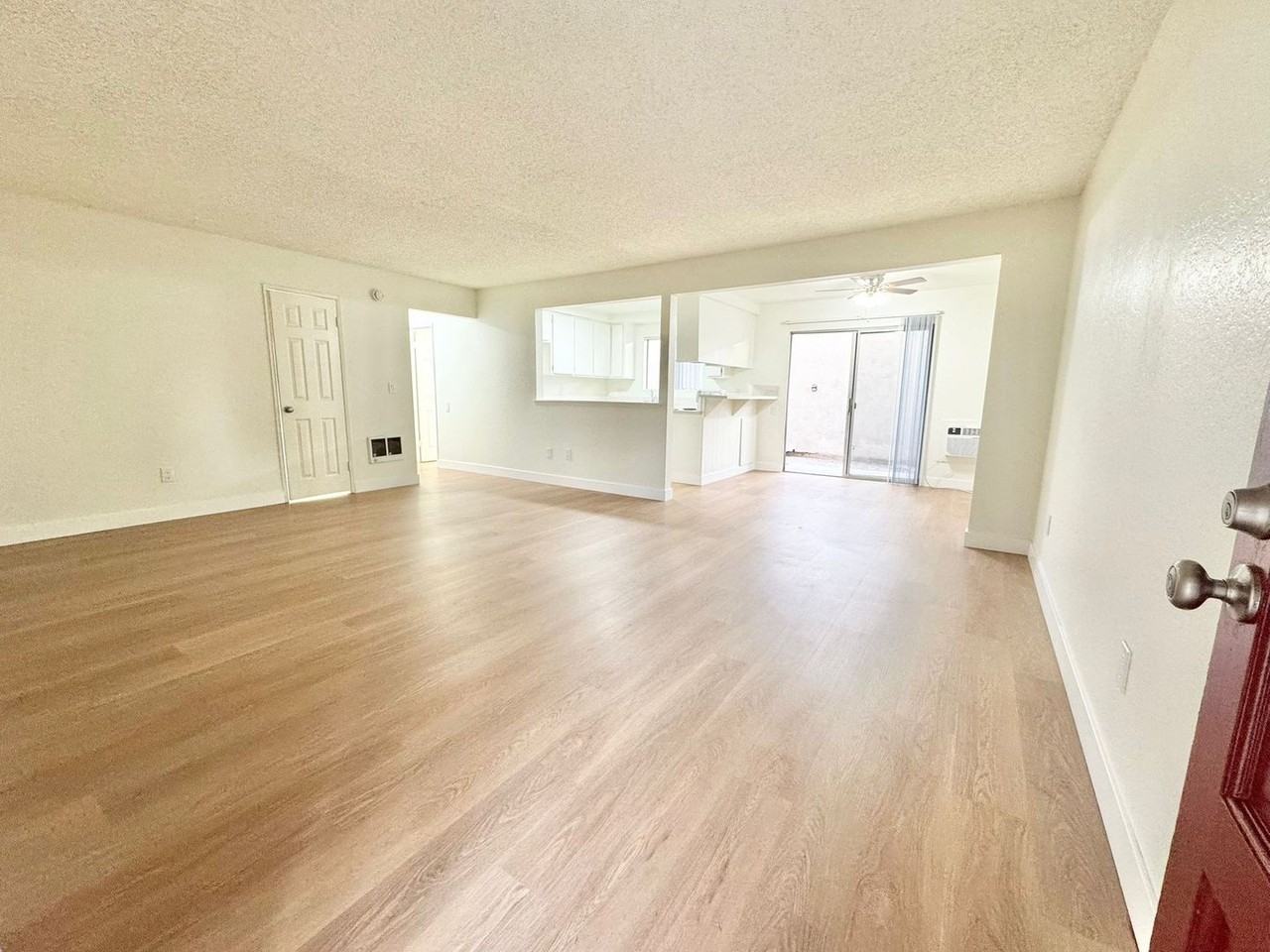 Westgate Villa Apartments - Photo 5 of 21