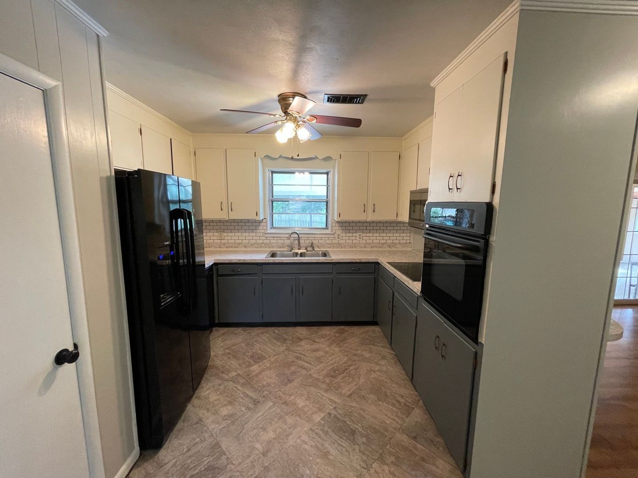 114 Kinnon Dr - Photo 6 of 31