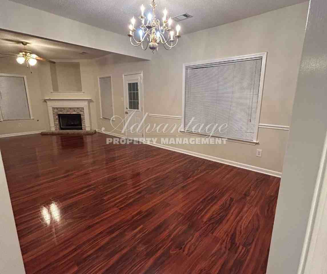 9326 S Fairmont Cir - Photo 6 of 17