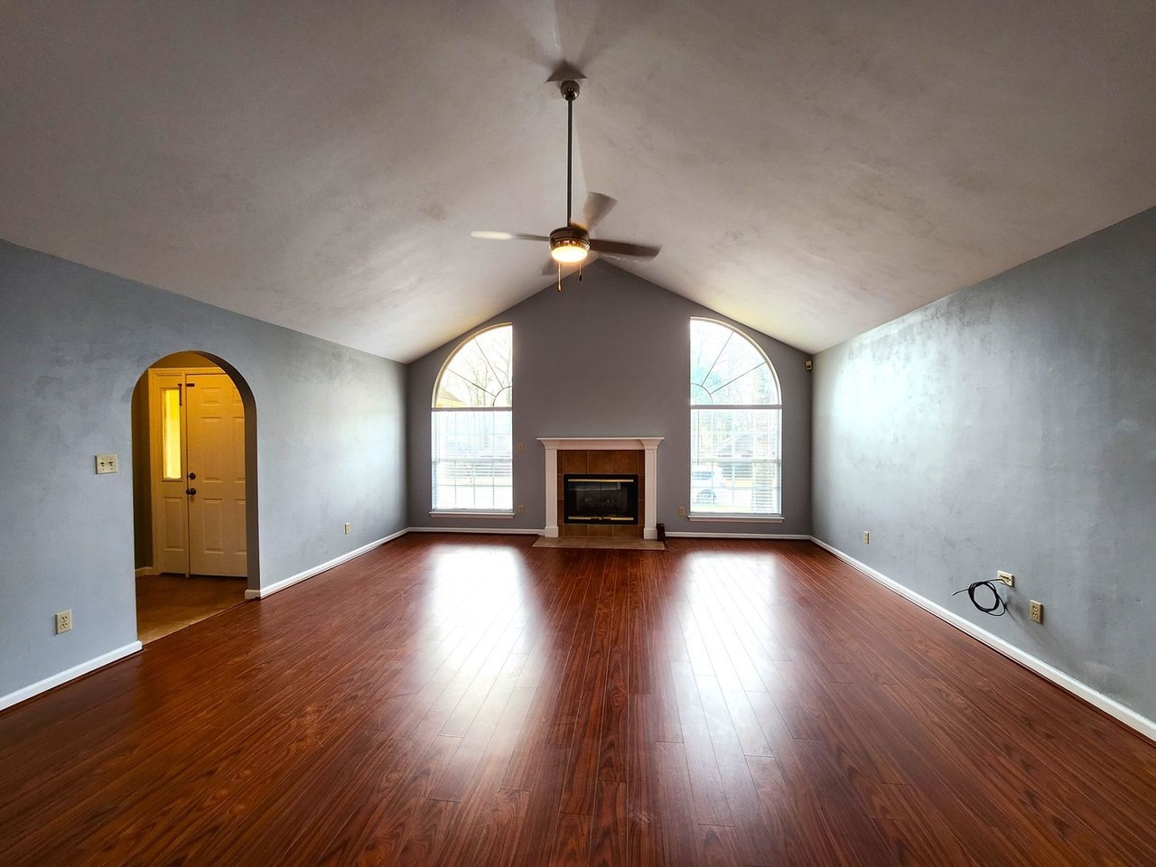 5742 Countryside Dr - Photo 2 of 37