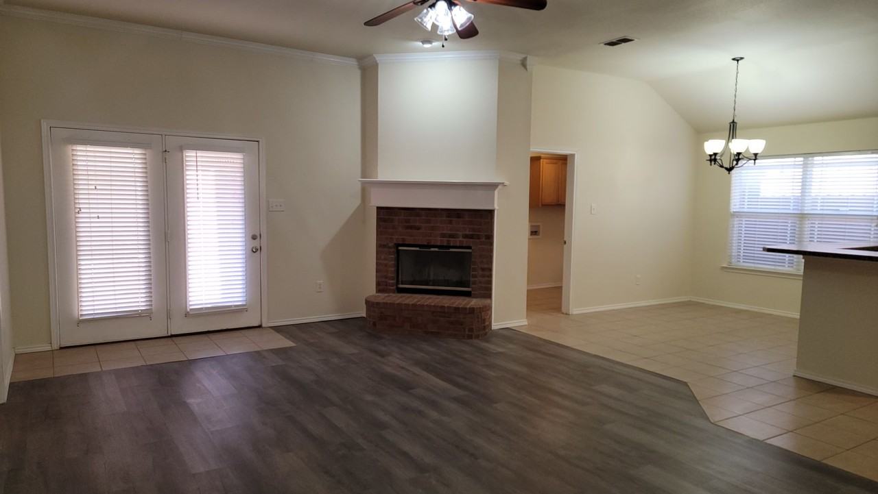 10820 Detroit Ave - Photo 3 of 22