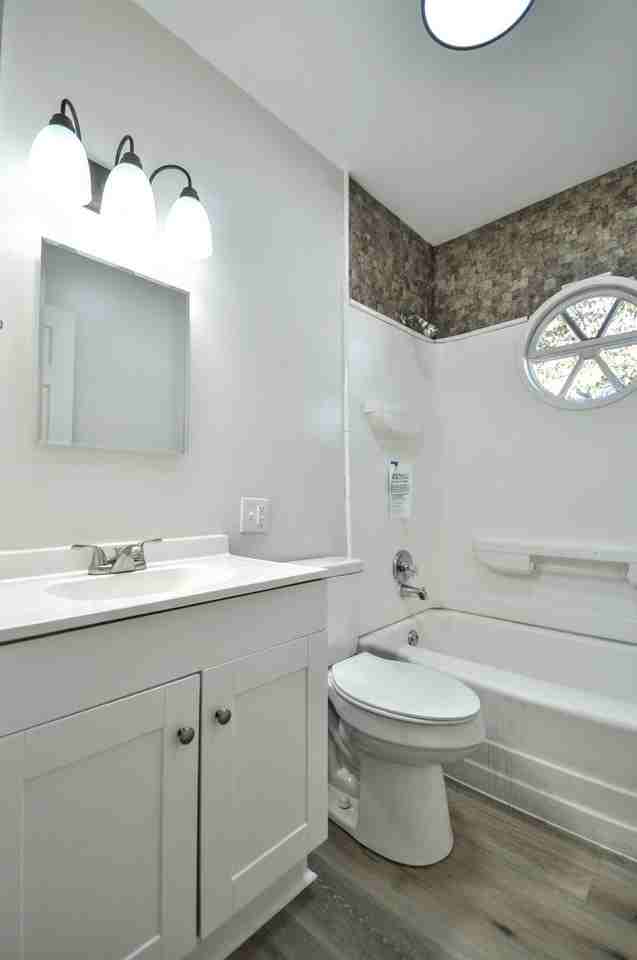 1818 Polk St - Photo 2 of 32