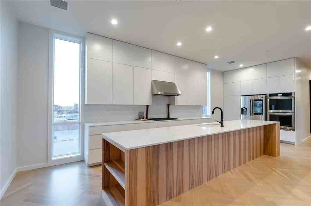 701 N Hudson Ave - Photo 7 of 28